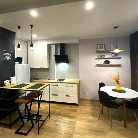 Stylish Apartment In The Historic Center تشيرنيهيفسكا المظهر الخارجي الصورة